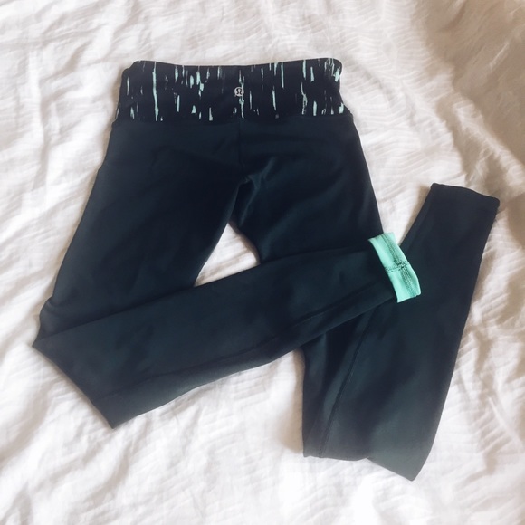 Lululemon Wunder Under Pants Reversible Leggings - Picture 1 of 6